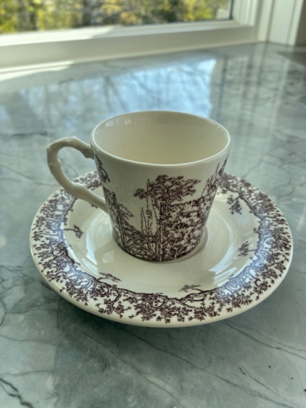 Hermes Les Maisons Enchantées espresso cups and saucer